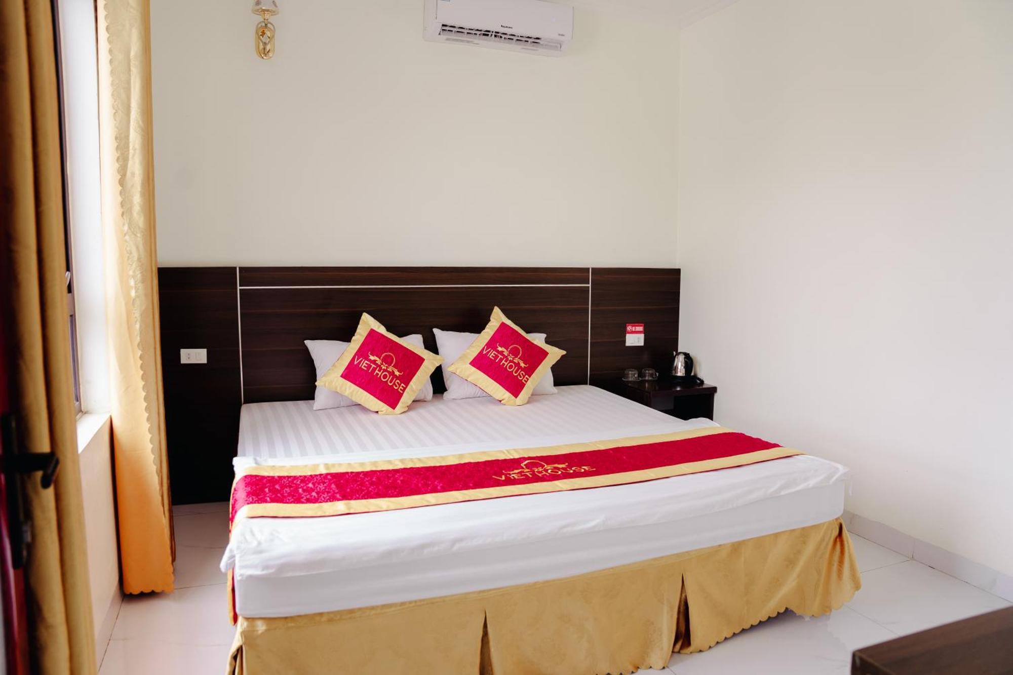 Viet House Ha Long Hotel Exterior photo